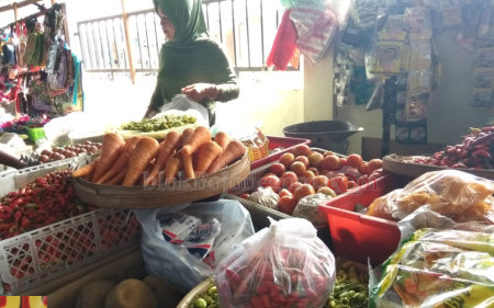 Harga Anjlok, Pedagang Enggan Jual Bawang Merah